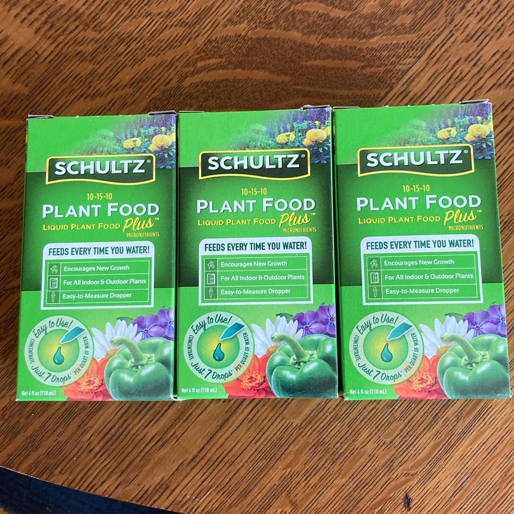 Three 4 Oz Schultz plant food